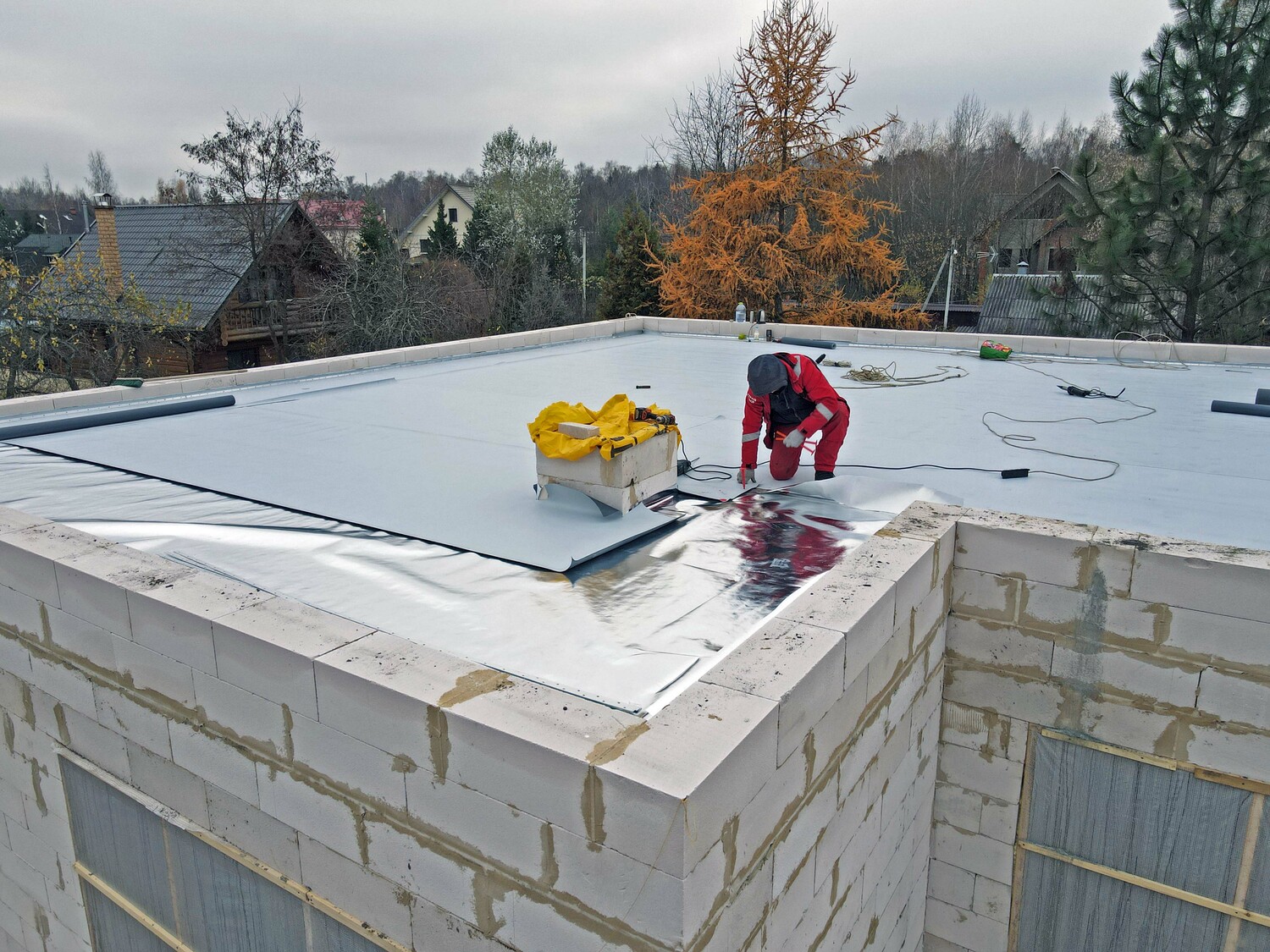 Русстрой коттедж плоская кровля плоская пвх кровля монтаж