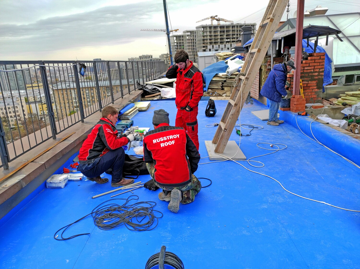 кровельные работы пвх мембрана Fatrafol монтаж кровля пвх Фатрафол